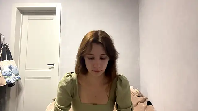 WildPeachh online show from November 2025 06:08:02 PM