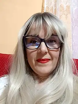 Amelialove42 online show from October 2025 07:25:01 PM