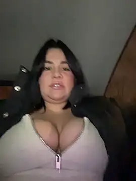 SwittieKendra online show from November 2025 07:38:01 PM