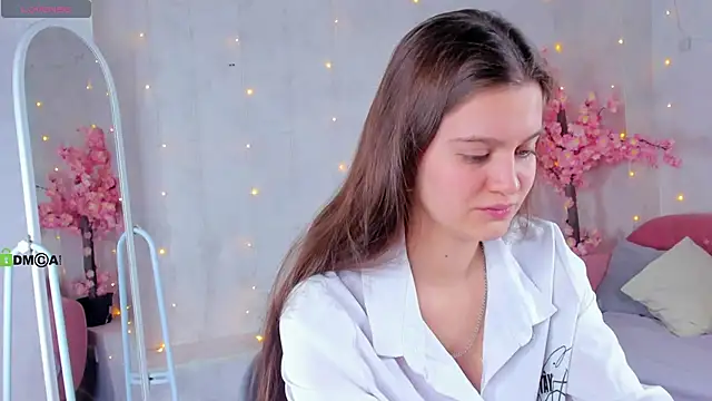 Snapshot of Renesmy_Black chatting on February 2026 11:36:01 PM Renesmy Black online show from February 2026 11:36:01 PM