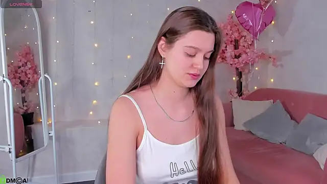 Snapshot of Renesmy_Black chatting on February 2026 11:56:01 PM Renesmy Black online show from February 2026 11:56:01 PM