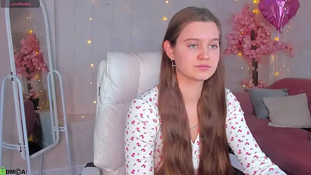 Snapshot of Renesmy_Black chatting on February 2026 10:52:02 PM Renesmy Black online show from February 2026 10:52:02 PM