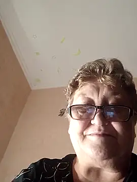 Katherine735 online show from December 2025 03:52:01 PM