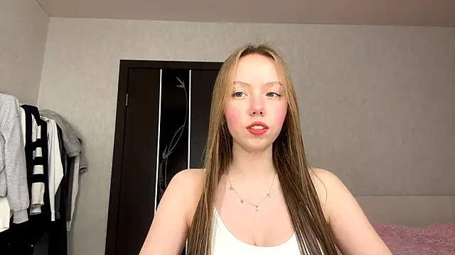 AntoniaMoravick online show from December 2025 03:09:02 PM