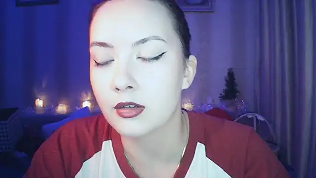 MoodieMira online show from January 2026 07:50:02 PM