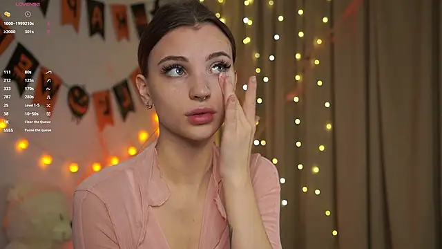 beckymadsons online show from November 2025 02:15:01 PM