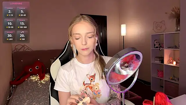 EvaPeace online show from April 2026 01:44:01 PM