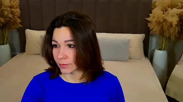 Snapshot of EdenSolis chatting on February 2026 10:03:02 AM EdenSolis online show from February 2026 10:03:02 AM