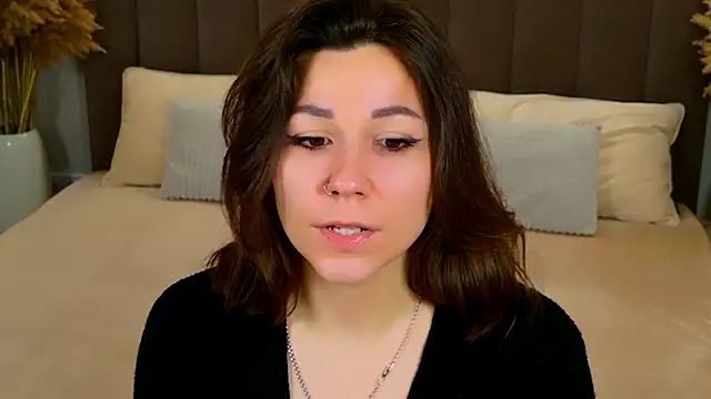 Snapshot of EdenSolis chatting on March 2026 10:00:02 AM EdenSolis online show from March 2026 10:00:02 AM