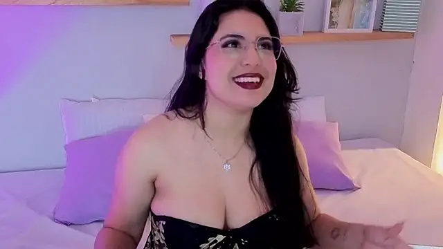 shainadavis online show from February 2026 03:55:02 AM