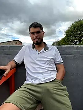 mirallesandbig online show from November 2025 09:37:02 PM