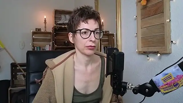 Antifistin online show from November 2025 11:21:01 AM