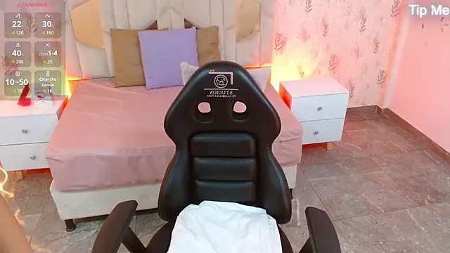 MARIANA TAY1 online show from October 2025 03:06:02 AM