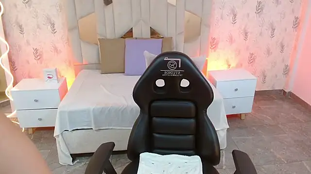 MARIANA TAY1 online show from October 2025 03:08:01 AM