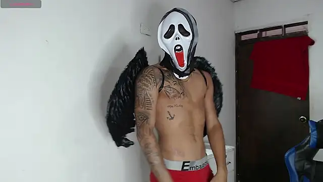 Angel LatinGuy online show from October 2025 05:56:01 PM