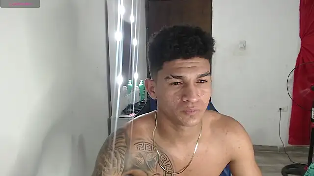 Angel LatinGuy online show from October 2025 06:02:02 AM