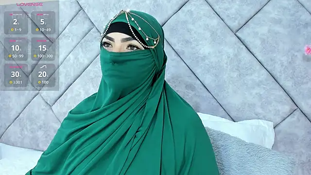  naylaa  online show from April 2026 03:00:01 AM