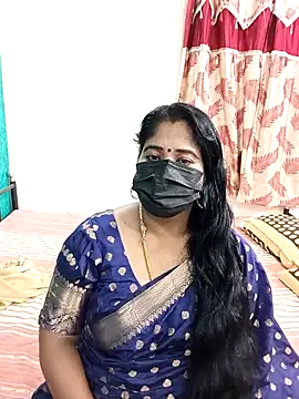tamil-aunt online show from October 2025 06:58:02 AM