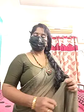 tamil-aunt online show from November 2025 05:17:02 PM