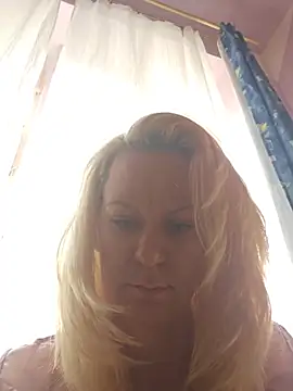 Snapshot of SlyLady chatting on May 2026 06:31:02 AM SlyLady online show from May 2026 06:31:02 AM