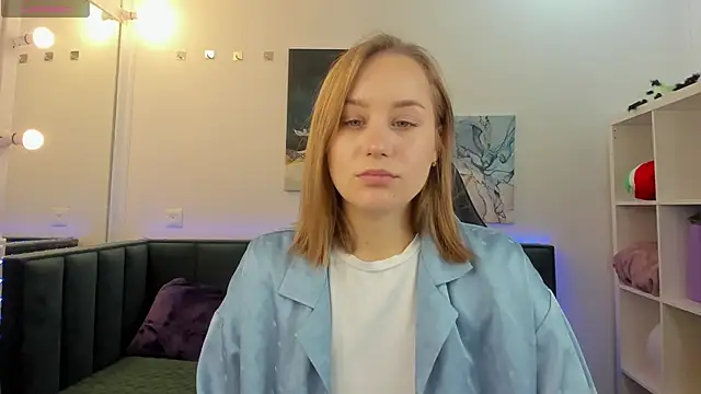 Melissa new22 online show from October 2025 11:50:01 PM