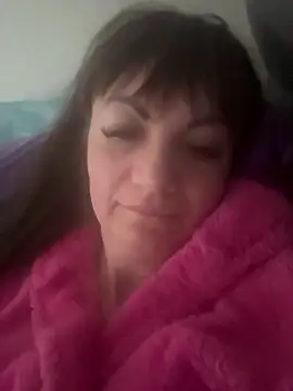 Butterfly8385 online show from March 2026 06:28:01 AM