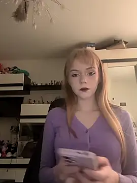 Snapshot of OpheliaMills chatting on October 2025 10:36:01 AM OpheliaMills online show from October 2025 10:36:01 AM