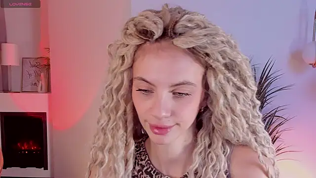 mia silkk online show from October 2025 06:28:01 AM