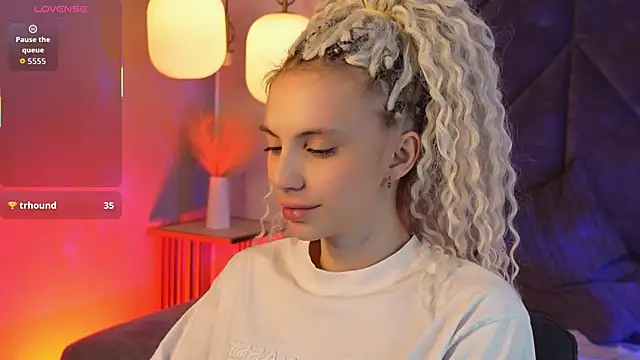 mia silkk online show from January 2026 06:17:02 AM