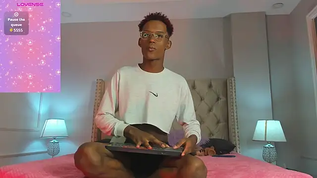 Charlie Storm  online show from January 2026 12:29:02 PM