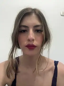 Snapshot of AlessiaLuxx chatting on May 2026 03:36:01 AM AlessiaLuxx online show from May 2026 03:36:01 AM