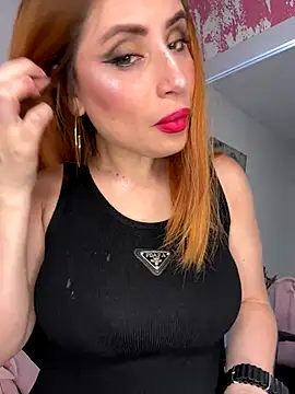 Adeline 1 online show from October 2025 07:04:02 PM