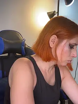 Adeline 1 online show from November 2025 09:17:02 PM