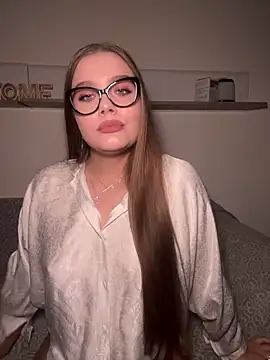 xSlavicDollx online show from October 2025 11:16:02 PM