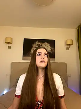 xSlavicDollx online show from October 2025 02:45:01 AM