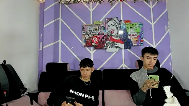 heyy noah11 online show from April 2026 01:27:02 PM