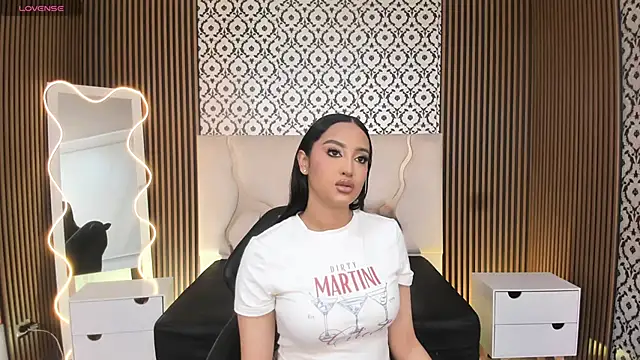 Snapshot of BEELLA_TAY1 chatting on November 2025 02:16:02 PM BEELLA TAY1 online show from November 2025 02:16:02 PM