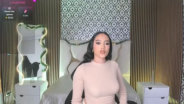 Snapshot of BEELLA_TAY1 chatting on November 2025 09:04:01 PM BEELLA TAY1 online show from November 2025 09:04:01 PM