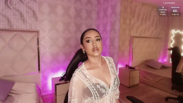 Snapshot of BEELLA_TAY1 chatting on November 2025 01:34:01 PM BEELLA TAY1 online show from November 2025 01:34:01 PM