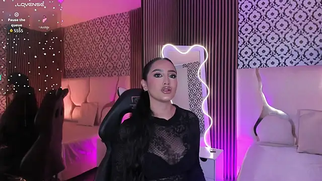 Snapshot of BEELLA_TAY1 chatting on December 2025 12:25:02 PM BEELLA TAY1 online show from December 2025 12:25:02 PM