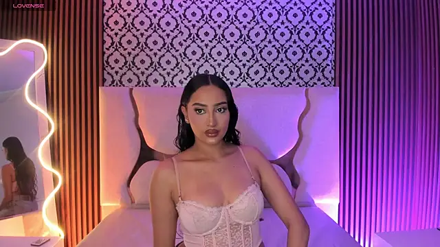 Snapshot of BEELLA_TAY1 chatting on February 2026 11:48:02 AM BEELLA TAY1 online show from February 2026 11:48:02 AM