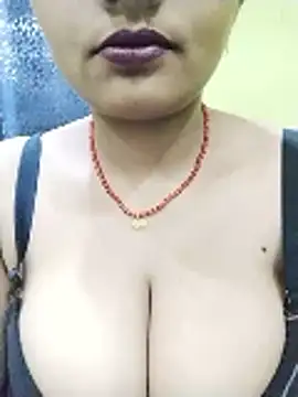 kiara-simmi online show from January 2026 06:35:01 PM