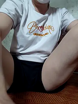 Snapshot of HanhhLa chatting on November 2025 03:29:02 AM HanhhLa online show from November 2025 03:29:02 AM