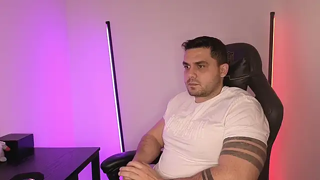 Danielbateson online show from January 2026 01:14:01 PM