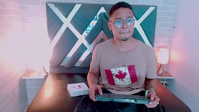 Jayden Morris online show from April 2026 01:43:01 AM