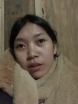 linh-lan1 online show from November 2025 01:35:02 PM