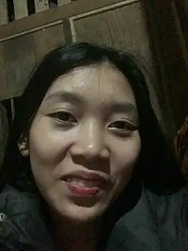 Snapshot of linh-lan1 chatting on February 2026 12:44:02 PM linh-lan1 online show from February 2026 12:44:02 PM