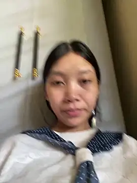 Snapshot of linh-lan1 chatting on June 2026 05:10:02 AM linh-lan1 online show from June 2026 05:10:02 AM