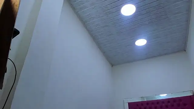 VioletGil Party  online show from December 2025 07:53:01 PM