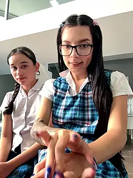 l0lita sweet online show from January 2026 04:22:02 PM